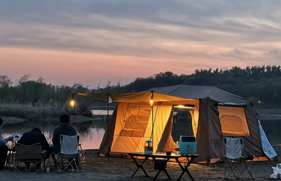 野外通信节点供电：高适应性电源与远距离配电管理