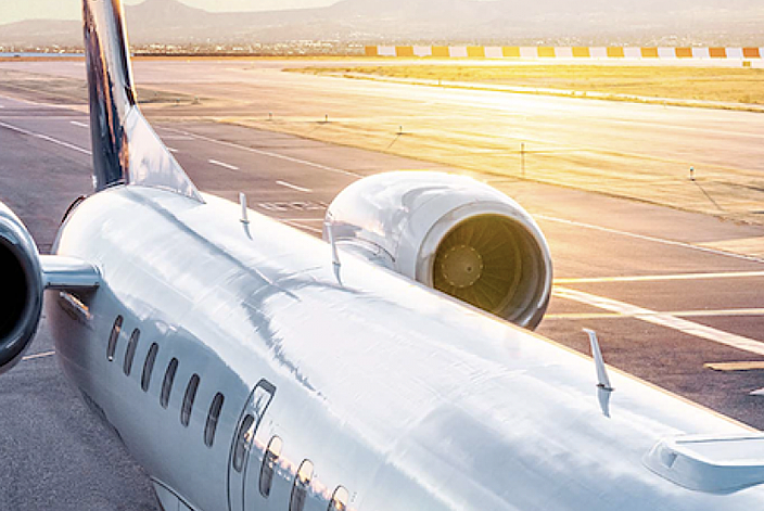 机载航电系统供电：冗余架构与宽输入适应性